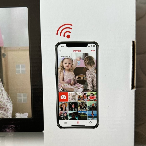 New - 10.1 Inch WiFi Digital Photo Picture Frame w/ 16GB Storage & Touch Screen - Picture 8 of 11